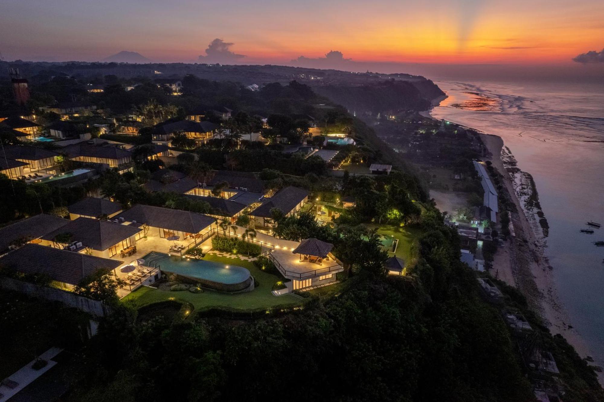 Karang Saujana Hotel Uluwatu Екстериор снимка